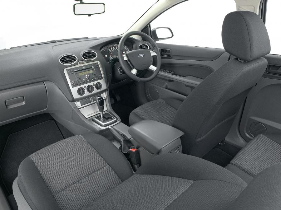  Ford Focus Sedan 2005 года  (AU) (фото 10 из 10)